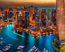 Fondo de pantalla Dubai Marina And Yachts 220x176