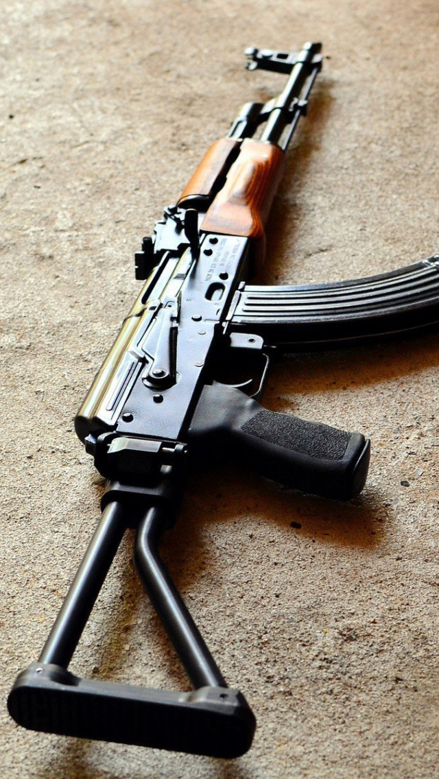Обои AKS 74 Assault Rifle 640x1136