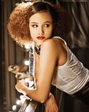 Fondo de pantalla Nathalie Emmanuel 128x160