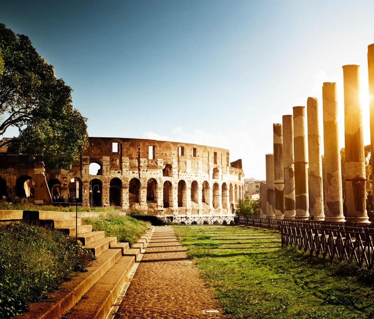 Rome - Amphitheater Colosseum wallpaper 1200x1024