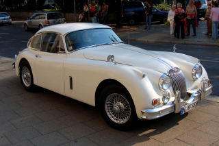 Jaguar XK 140 Background for Android, iPhone and iPad