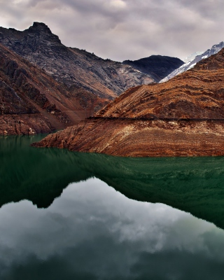 Moraine Lake - Obrázkek zdarma pro 480x640