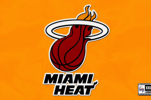 Обои Miami Heat 480x320