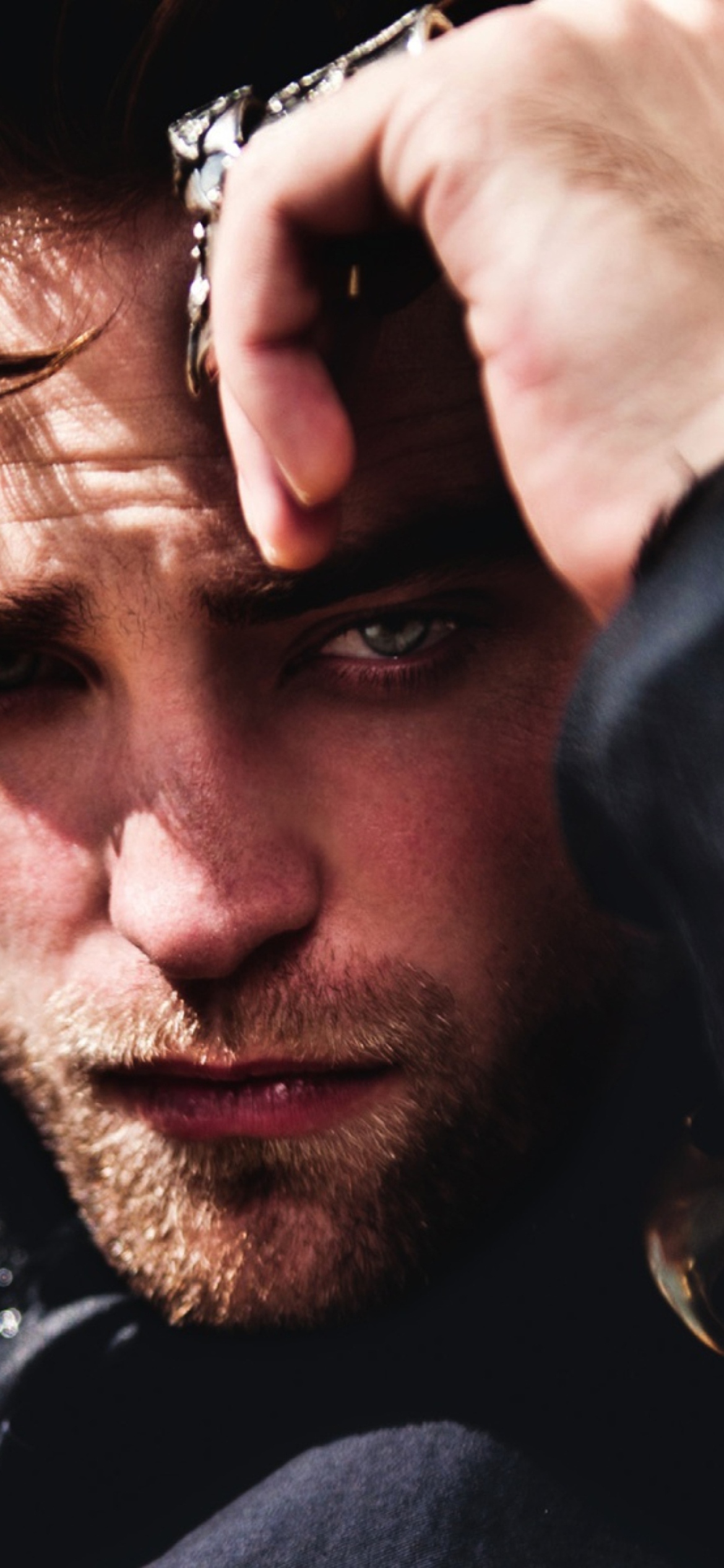 Robert Pattinson 2012 screenshot #1 1170x2532