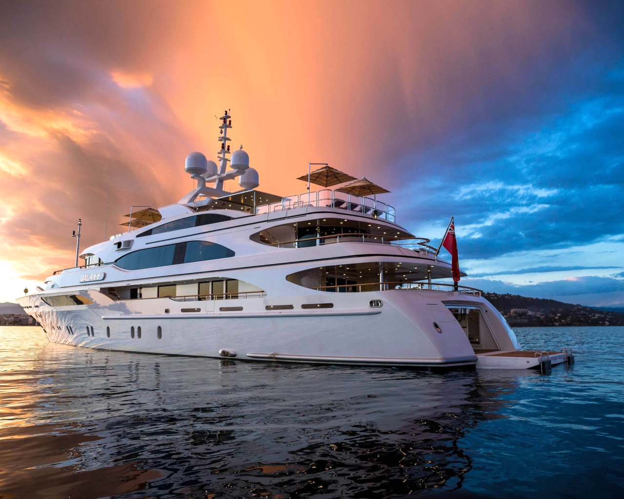 Superyacht In Miami screenshot #1 1280x1024