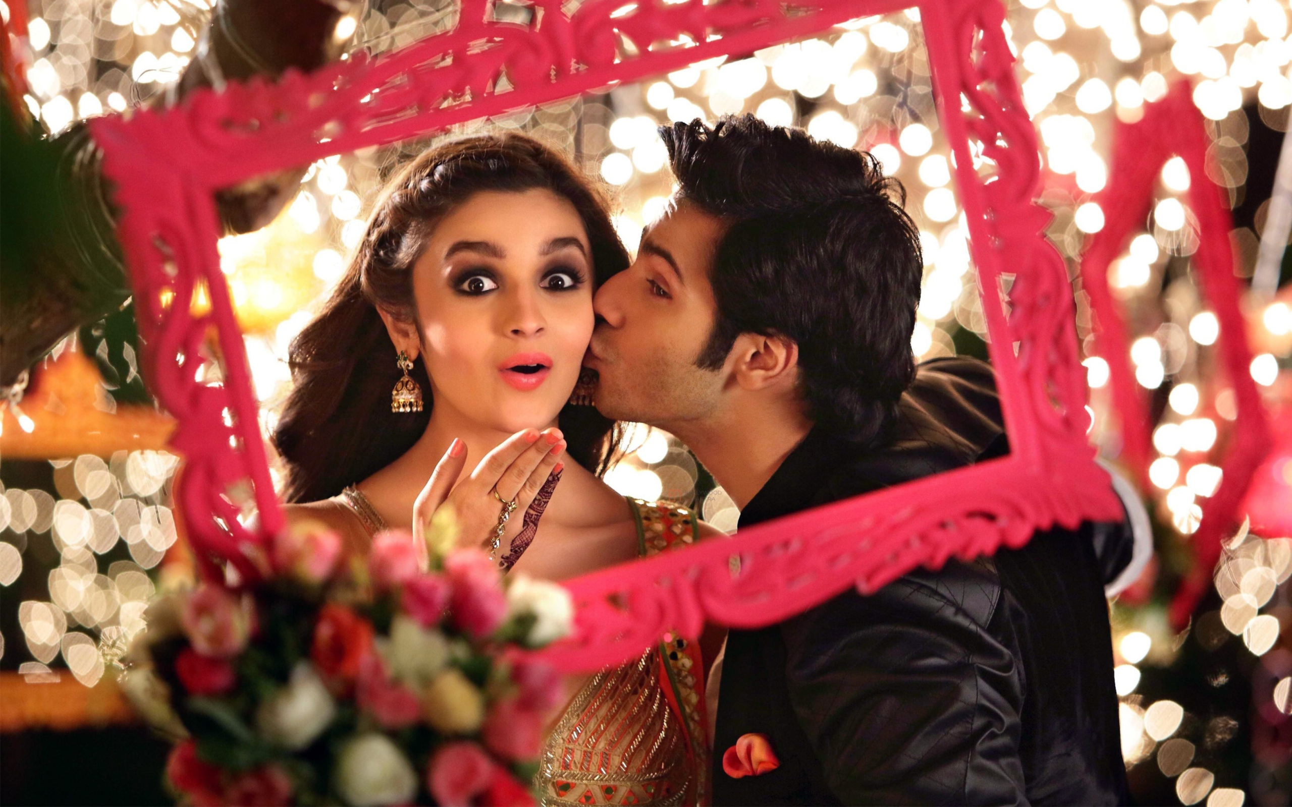 Screenshot №1 pro téma Alia Bhatt Varun Dhawan Humpty Sharma Ki Dulhania 2560x1600