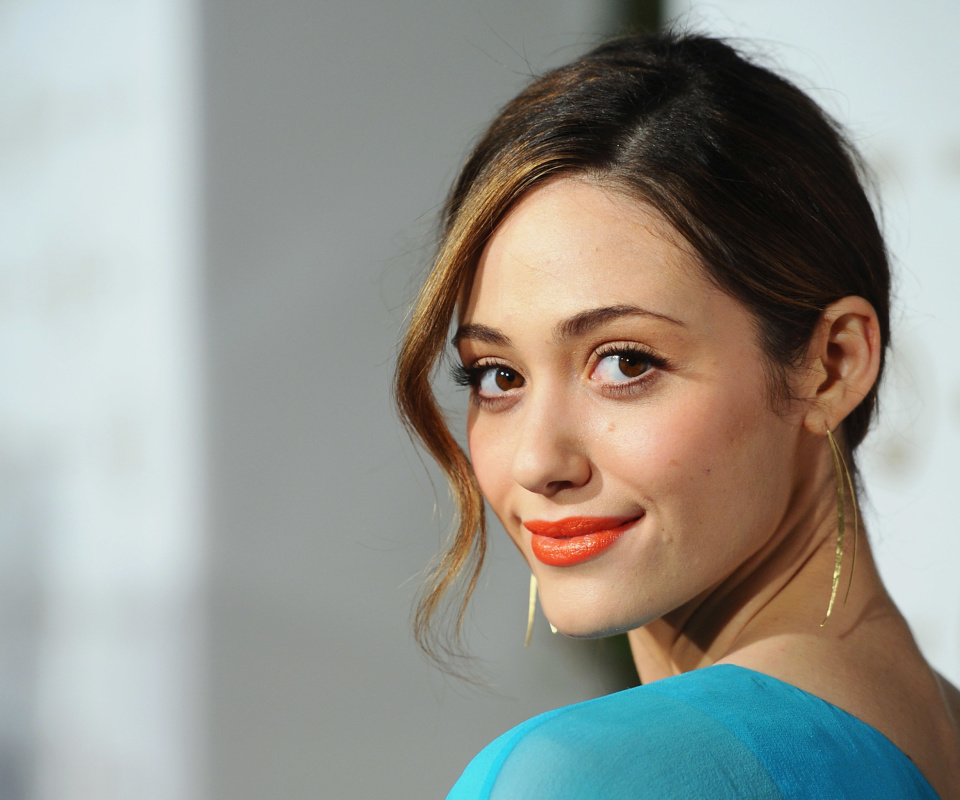 Emmy Rossum Cute Girl screenshot #1 960x800