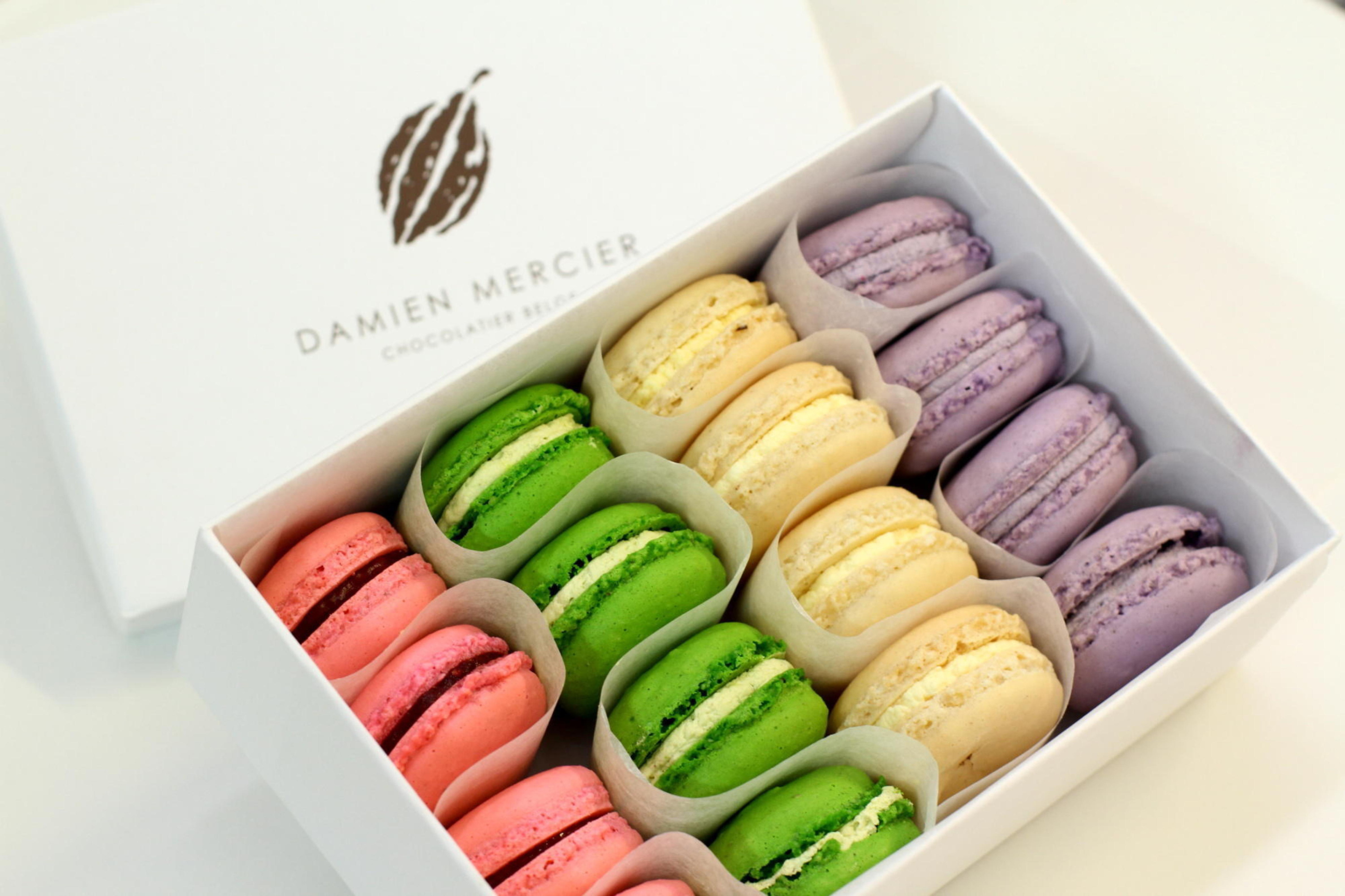 Colorful Macarons wallpaper 2880x1920