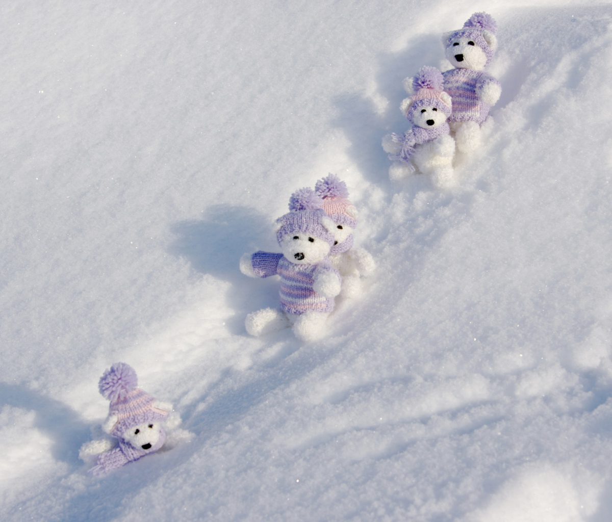 Fondo de pantalla White Teddy Bears Snow Game 1200x1024