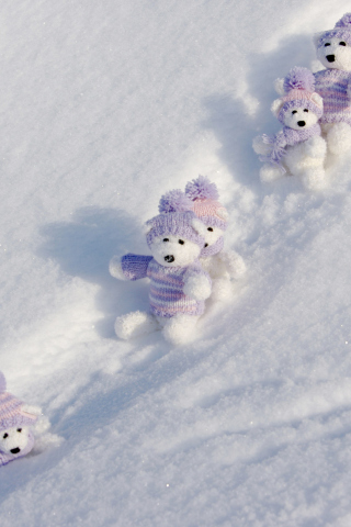 Fondo de pantalla White Teddy Bears Snow Game 320x480