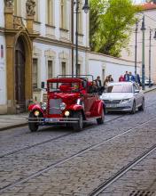 Das Prague Retro Car Wallpaper 176x220