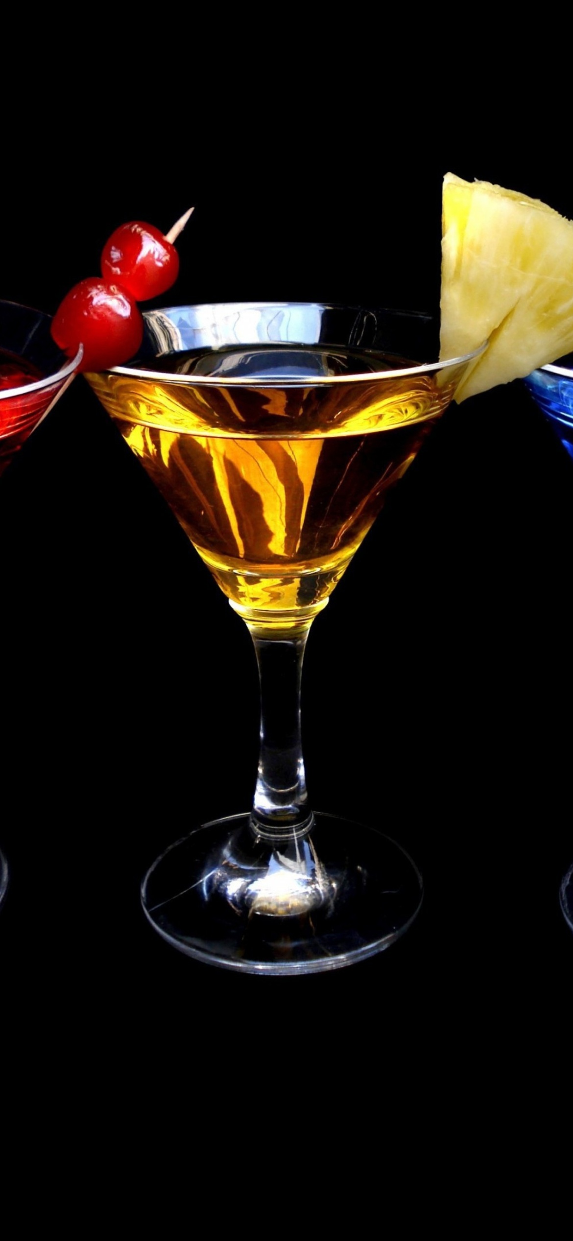 Dry Martini Cocktails wallpaper 1170x2532