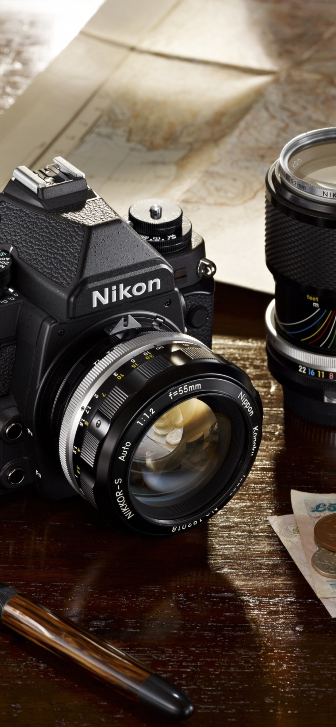 Screenshot №1 pro téma Nikon Camera And Lens 1170x2532