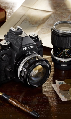 Fondo de pantalla Nikon Camera And Lens 240x400