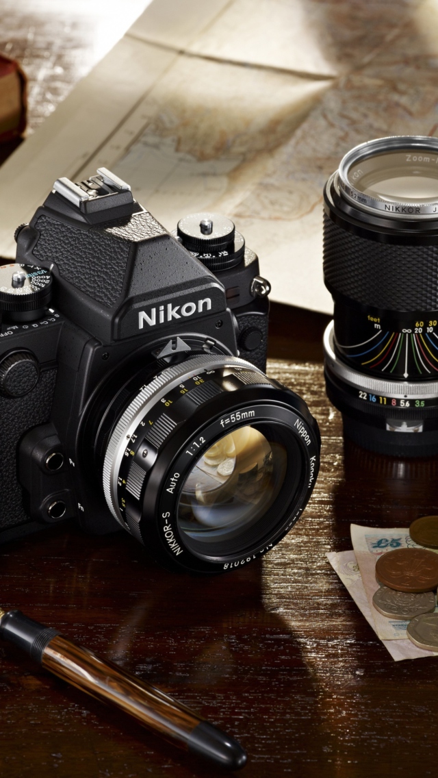 Das Nikon Camera And Lens Wallpaper 640x1136