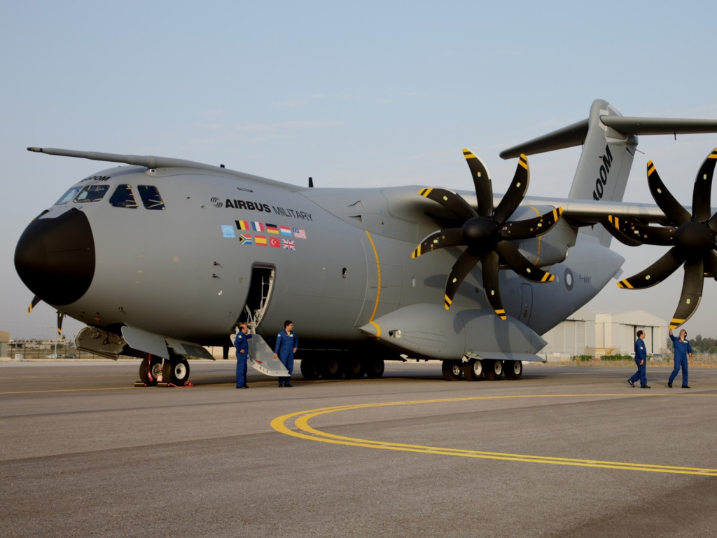 Airbus Military A400M wallpaper 1024x768