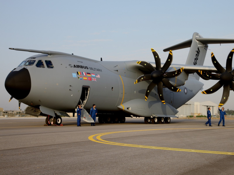 Airbus Military A400M wallpaper 800x600