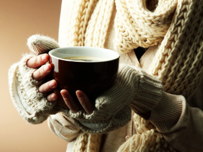 Hot Cup Of Coffee In Cold Winter Day wallpaper 800x600