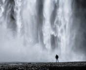 Man And Waterfall wallpaper 176x144