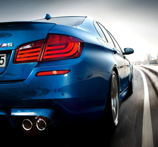 Bmw M5 Background for 1024x1024