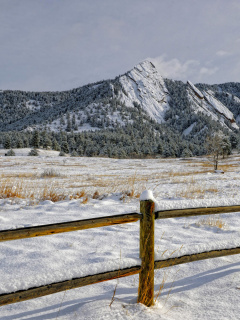 Das Chataqua Snow, Boulder Flatirons, Colorado Wallpaper 240x320