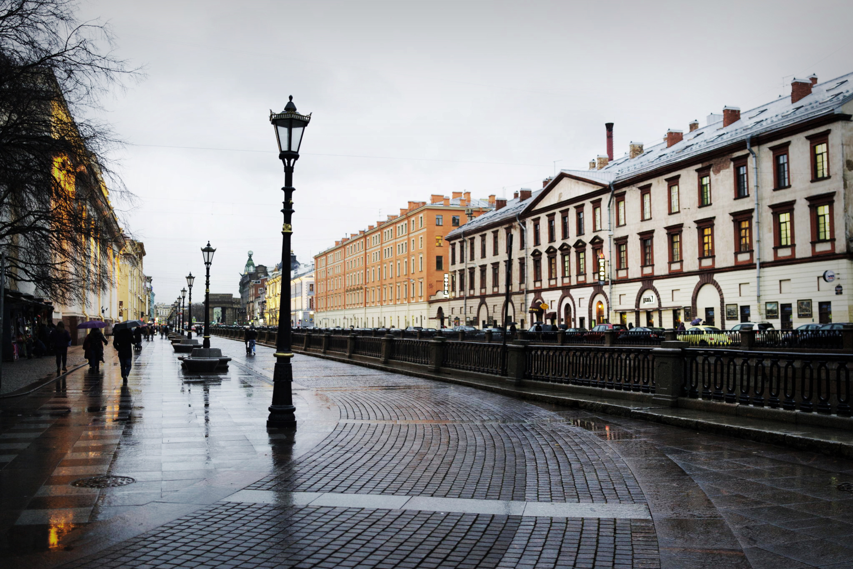 Screenshot №1 pro téma Nevsky Prospect in St  Petersburg 2880x1920