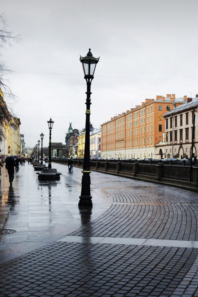 Sfondi Nevsky Prospect in St  Petersburg 640x960