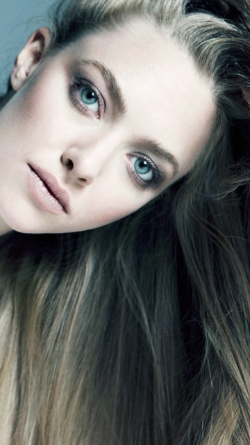 Sfondi Amanda Seyfried 2013 360x640