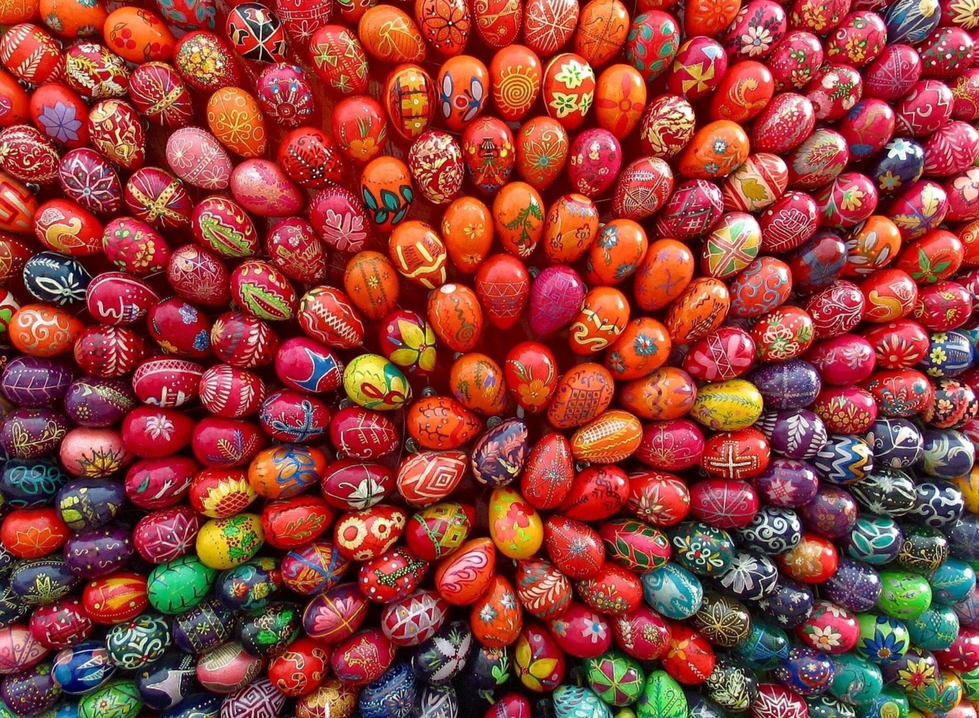 Colorful Easter Eggs wallpaper 1920x1408