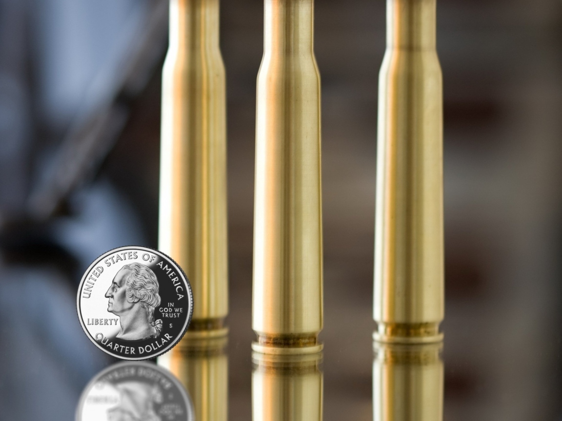 Sfondi Bullets And Quarter Dollar 1152x864