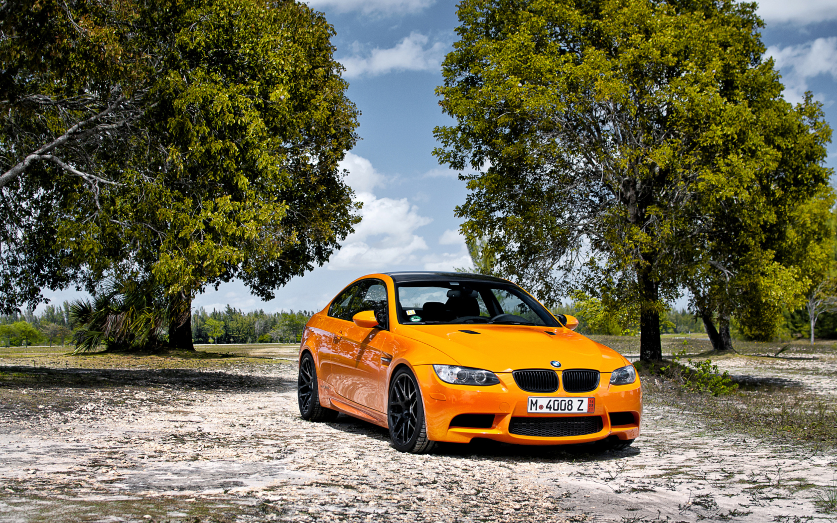 Fondo de pantalla BMW M3 E92 1680x1050