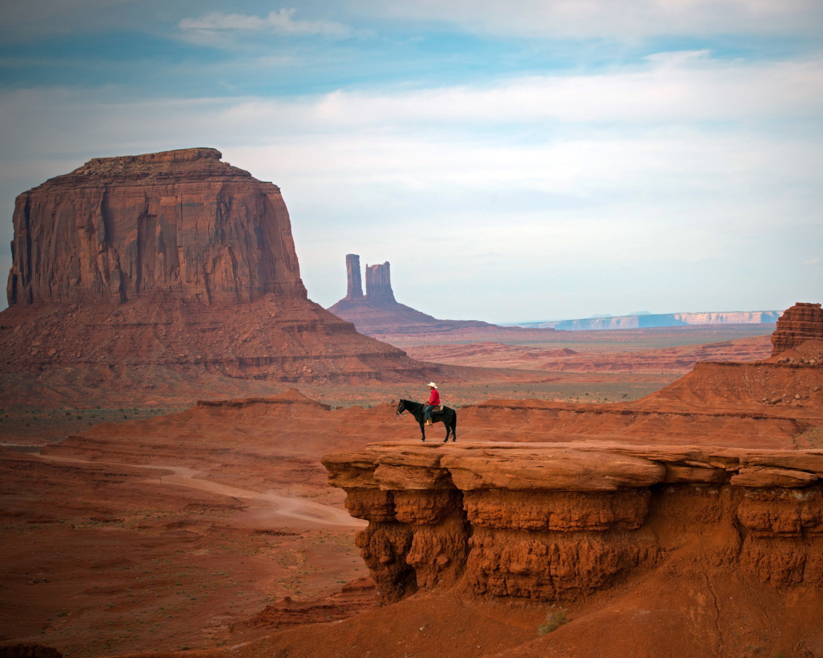 Обои Horse Rider In Canyon 1600x1280