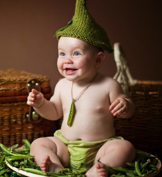 Kostenloses Happy Baby Green Peas Wallpaper für iPad 2