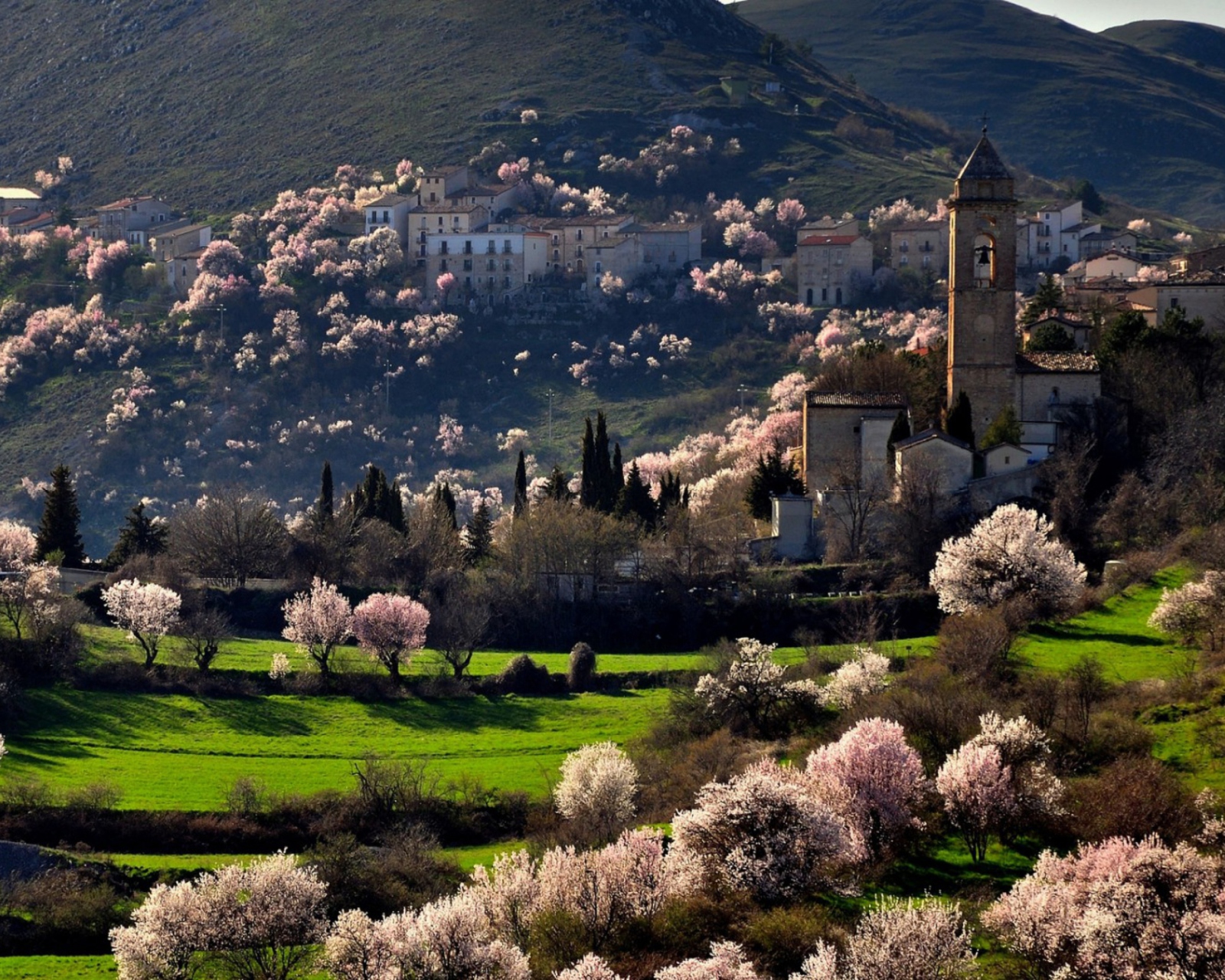 Sfondi Spring In Italy 1600x1280