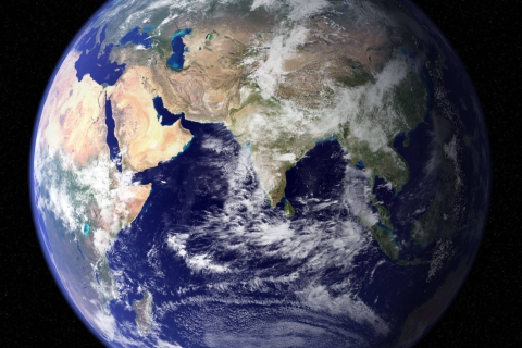 Earth screenshot #1 480x320