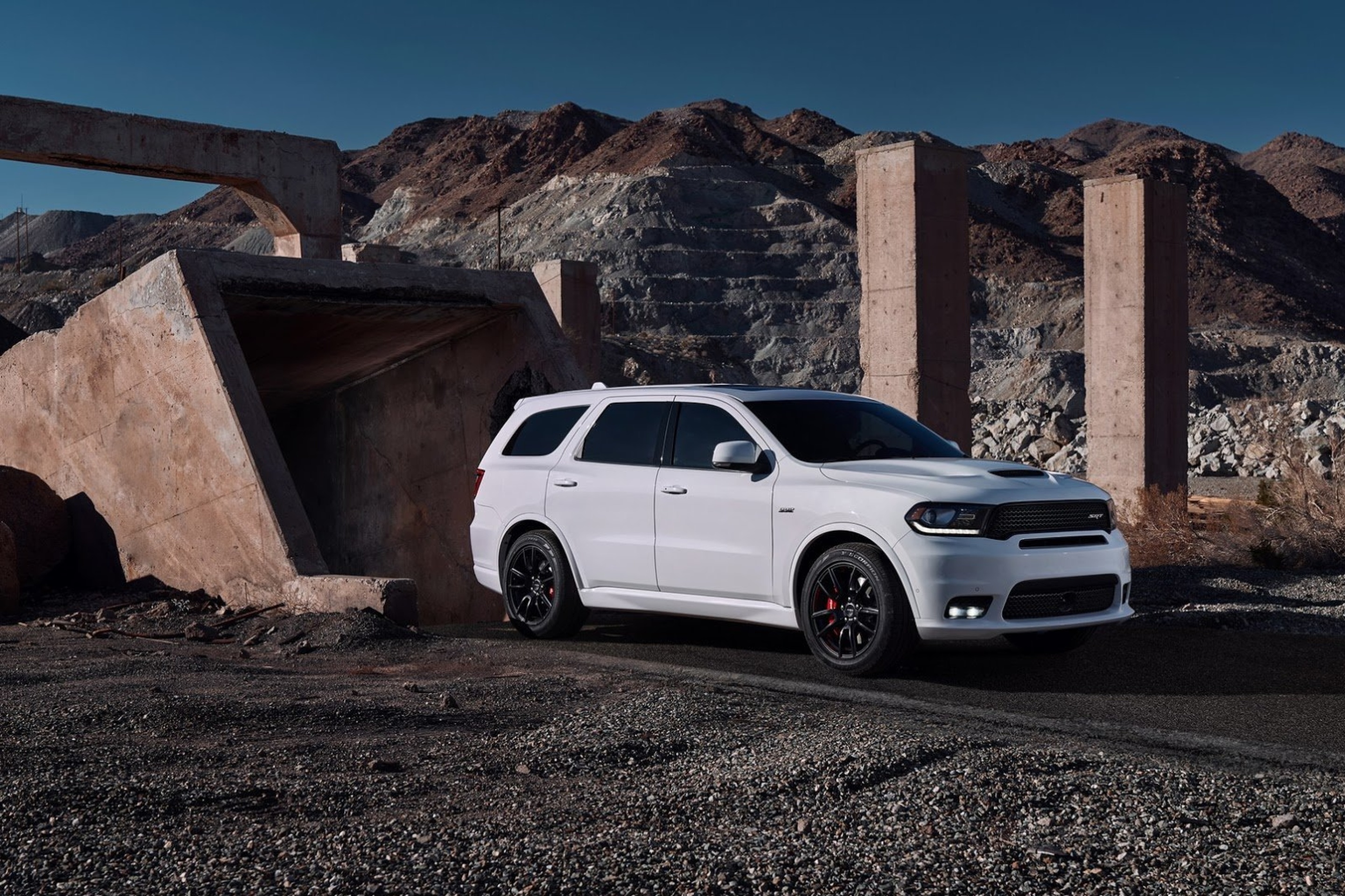 Fondo de pantalla Dodge Durango SRT 2880x1920