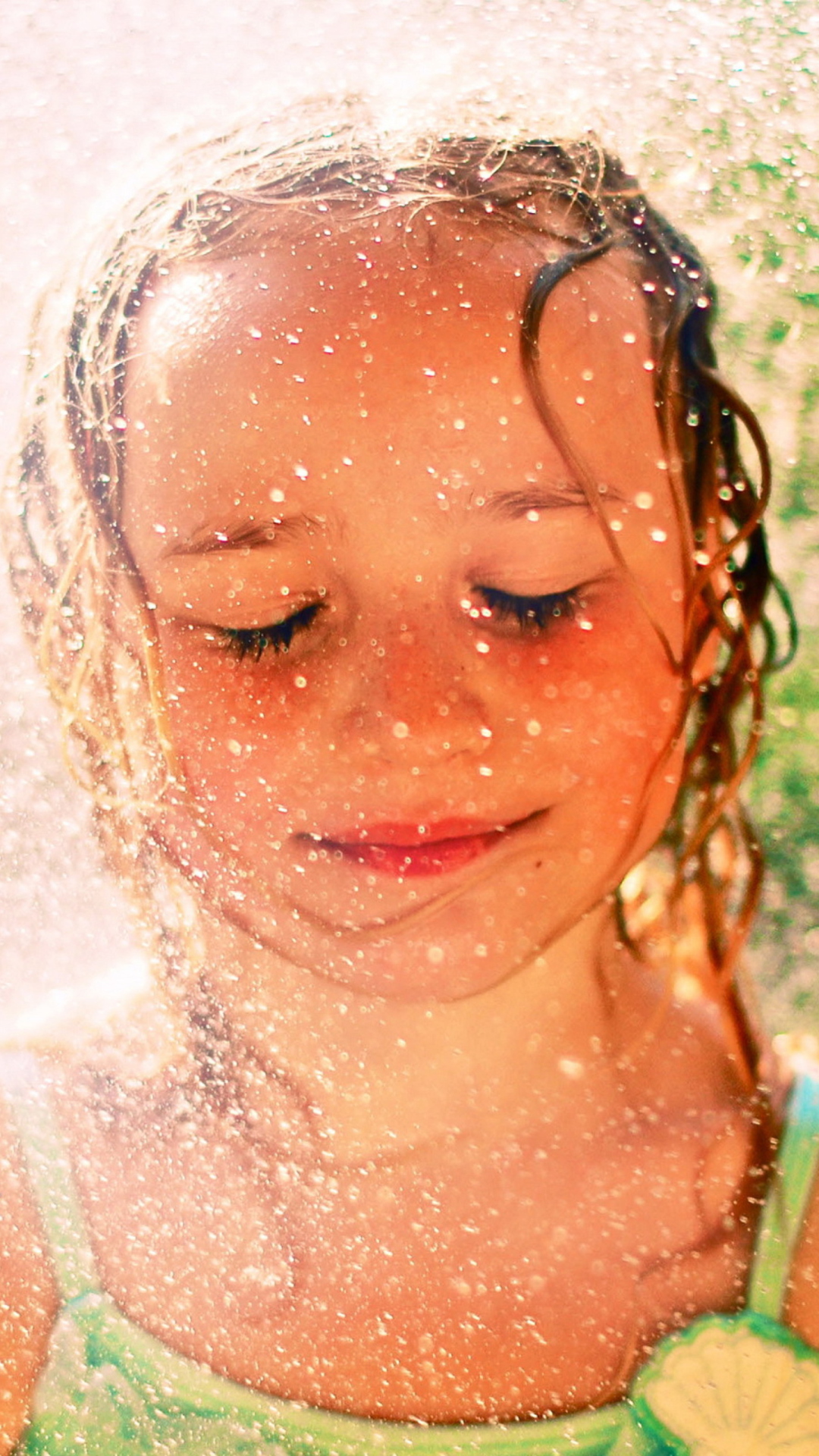 Обои Happy Child Girl And Warm Summer Rain 1080x1920