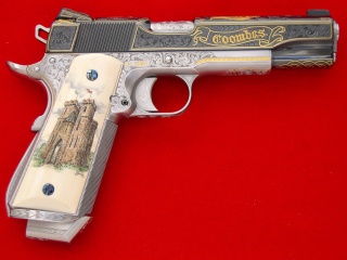 Colt M1911 wallpaper 320x240