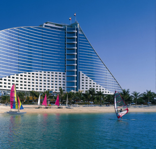 Jumeirah Beach Dubai Hotel Background for iPad 3