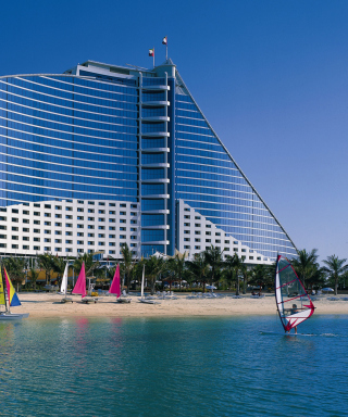 Kostenloses Jumeirah Beach Dubai Hotel Wallpaper für 480x800
