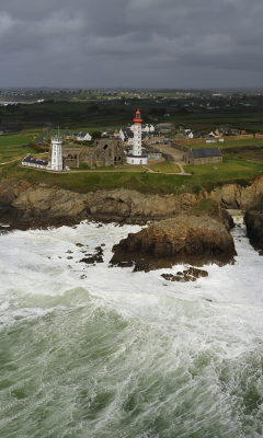Lighthouse On Hill And Big Waves screenshot #1 240x400