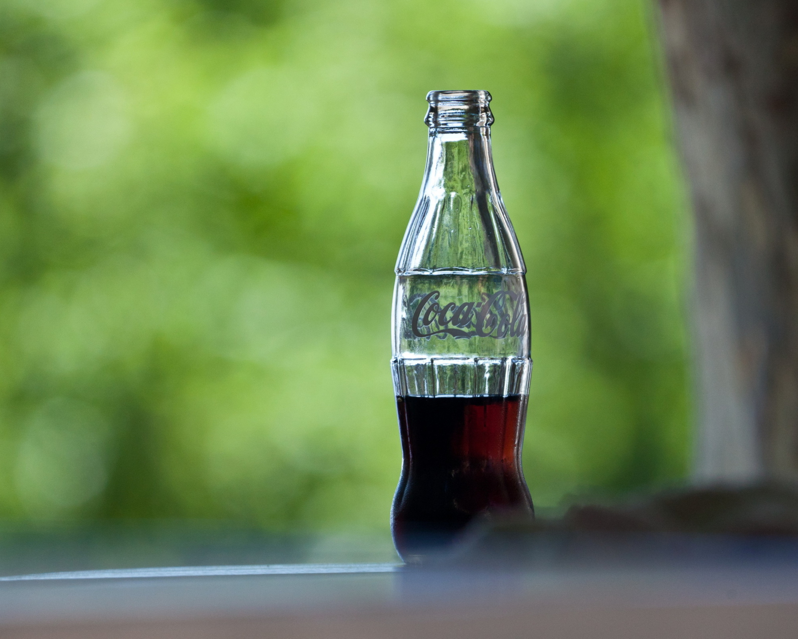 Coca-Cola Bottle wallpaper 1600x1280
