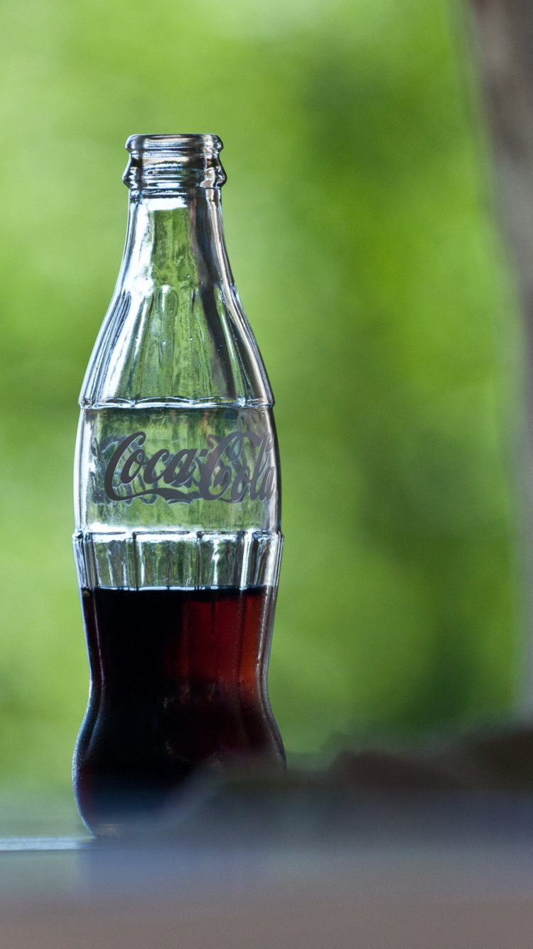 Fondo de pantalla Coca-Cola Bottle 750x1334