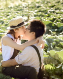 Cute Asian Couple Kiss screenshot #1 128x160
