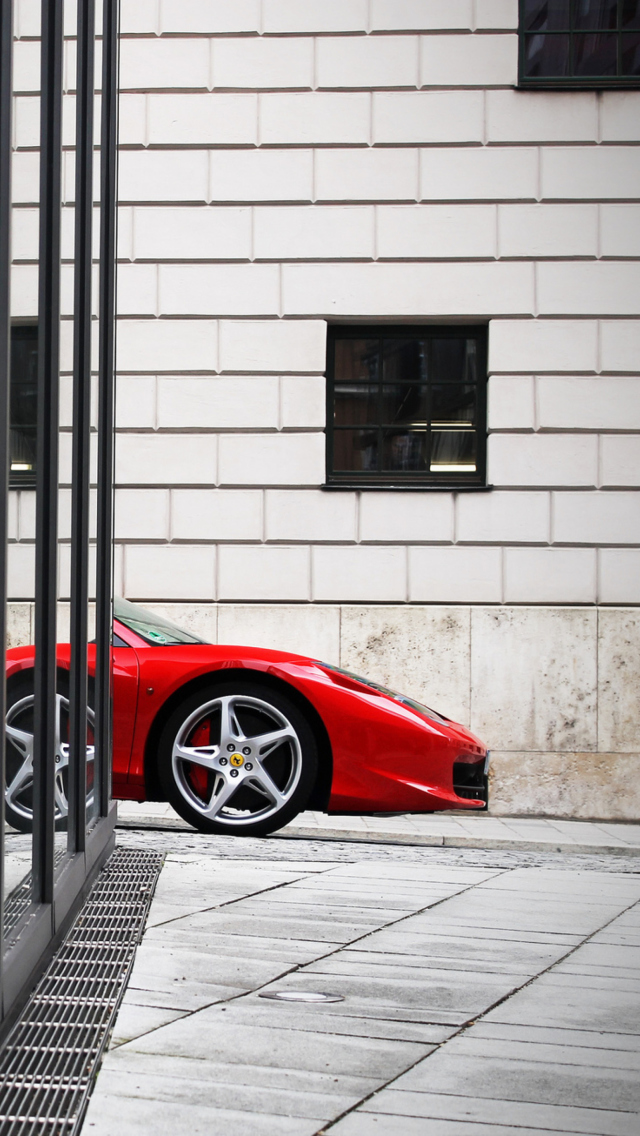 Fondo de pantalla Red Ferrari 458 Italia 640x1136