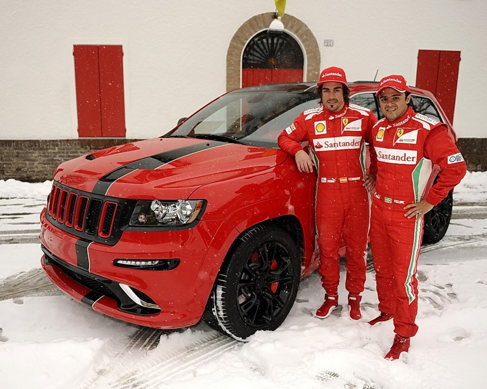 Sfondi Jeep Grand Cherokee SRT8 Ferrari Edition 1600x1280