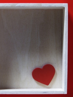 Das Red Heart Wallpaper 240x320