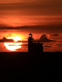Обои Lighthouse At Sunset 240x320