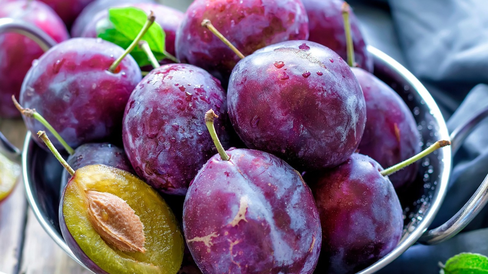 Plums with Vitamins wallpaper 1600x900