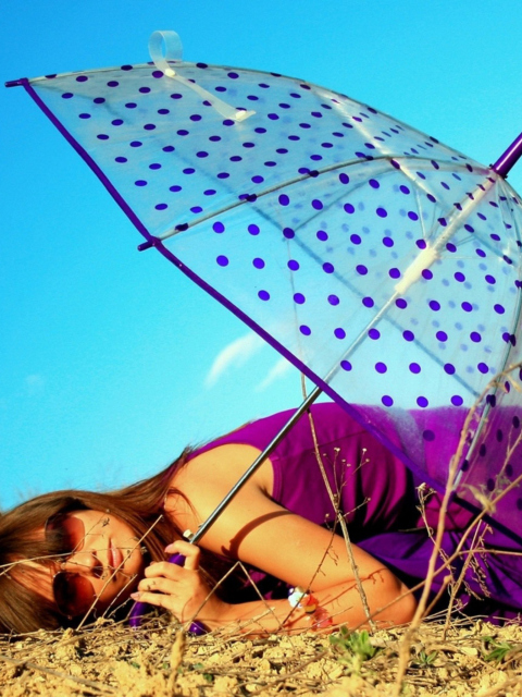Girl Under Umbrella screenshot #1 480x640